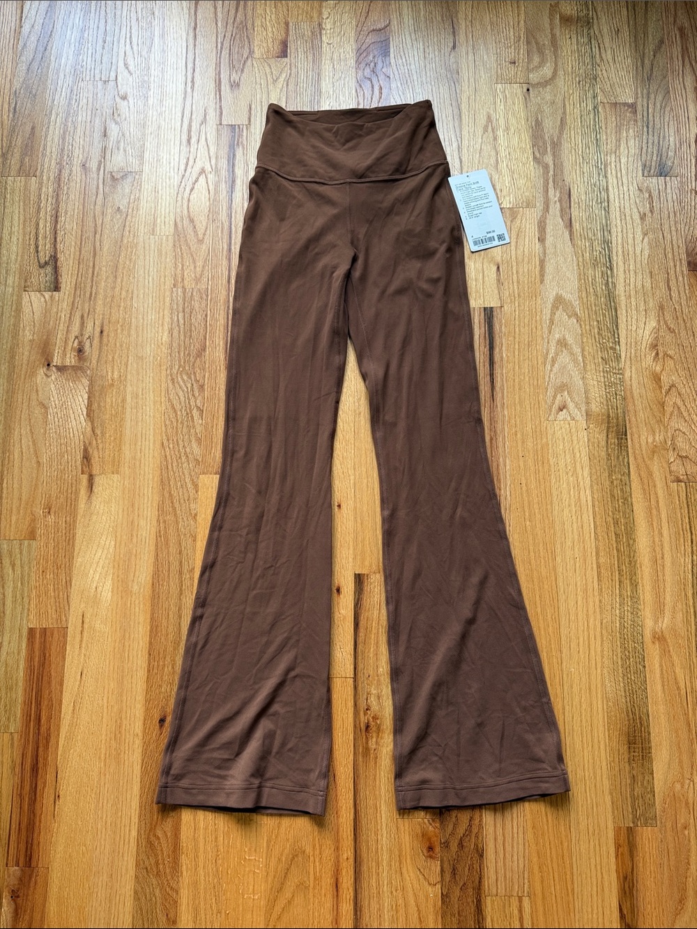 Lululemon groove pant SHR flare Nulu brand new with tags size 4